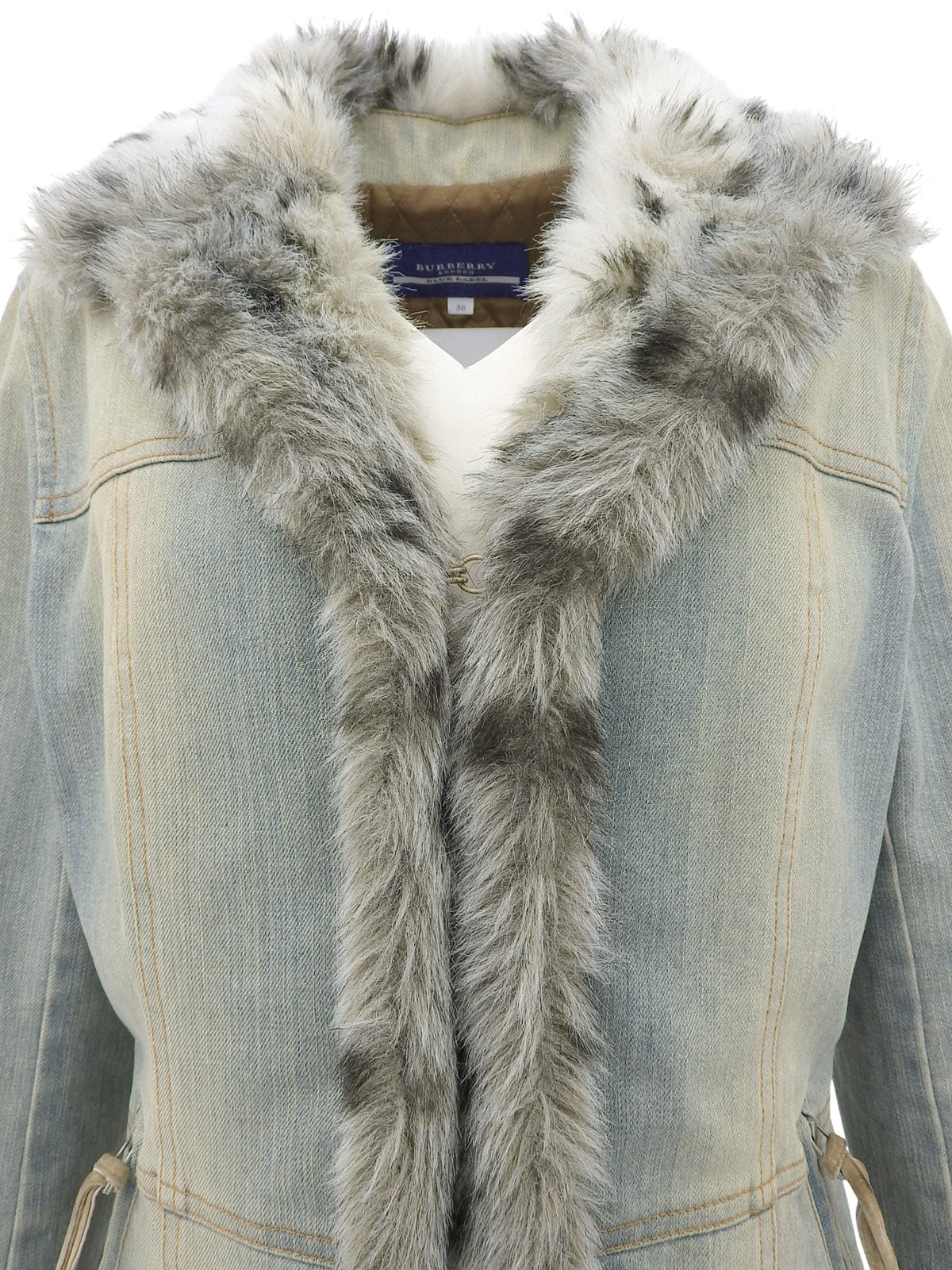 浅蓝色/米色毛绒牛仔外套