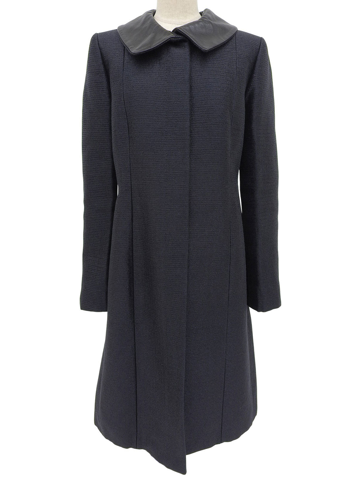 メタリックレザーカラーロングコート ネイビー/ブラック