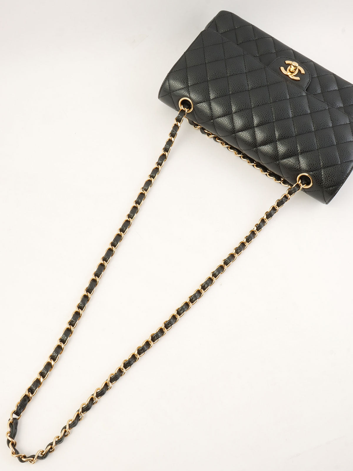 2010年頃製 キャビアスキンクラシックフラップチェーンバッグ25cm ブラック