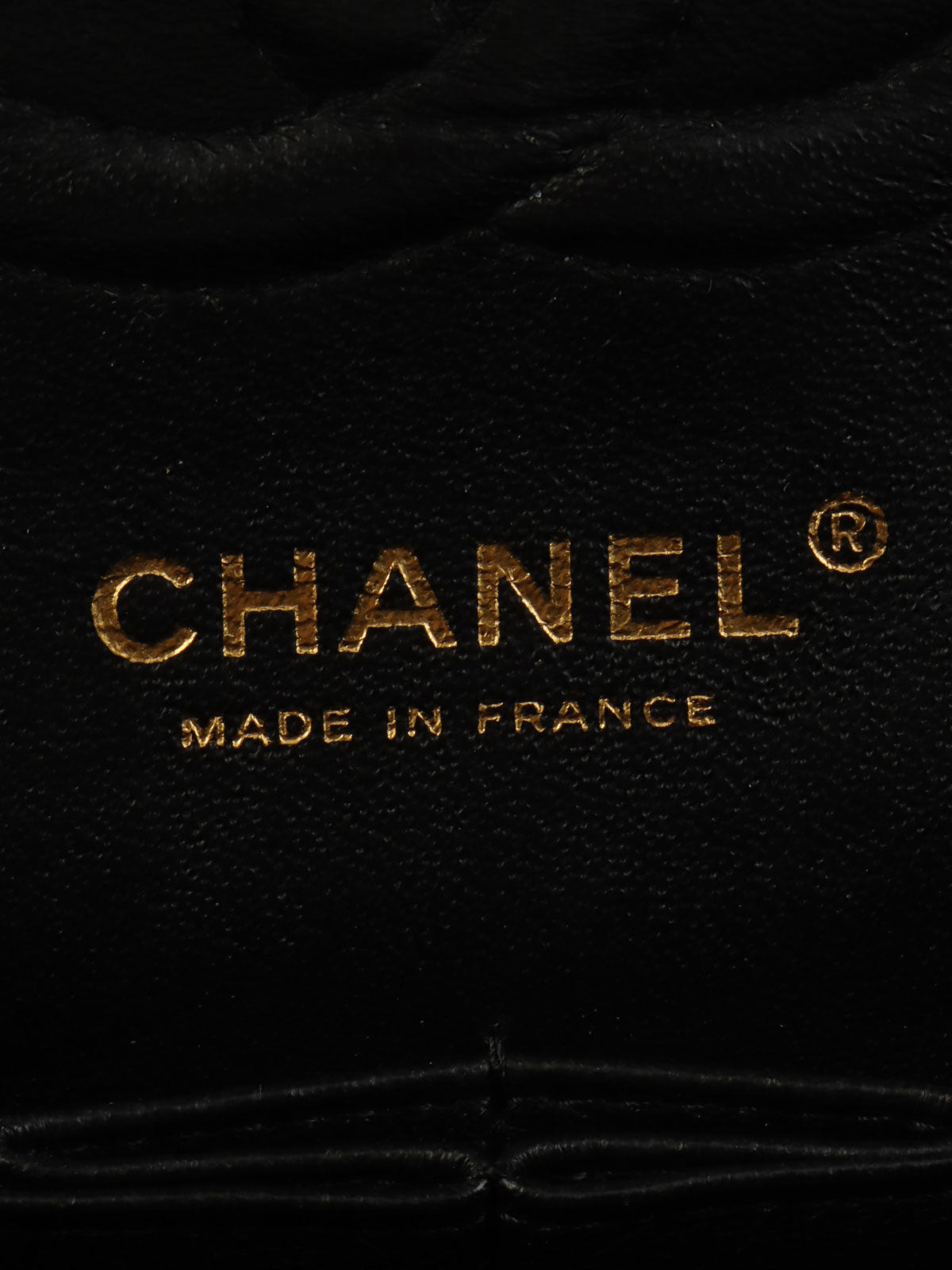 2010年頃製 キャビアスキンクラシックフラップチェーンバッグ25cm ブラック