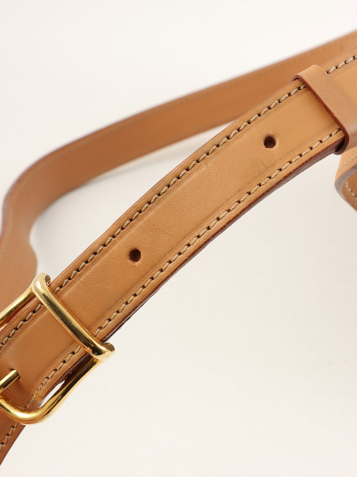 マカダムパターンロゴプレートショルダーバッグ ブラウン