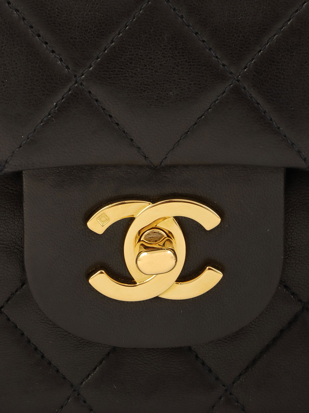 1995 Classic Flap Chain Bag 25cm Black