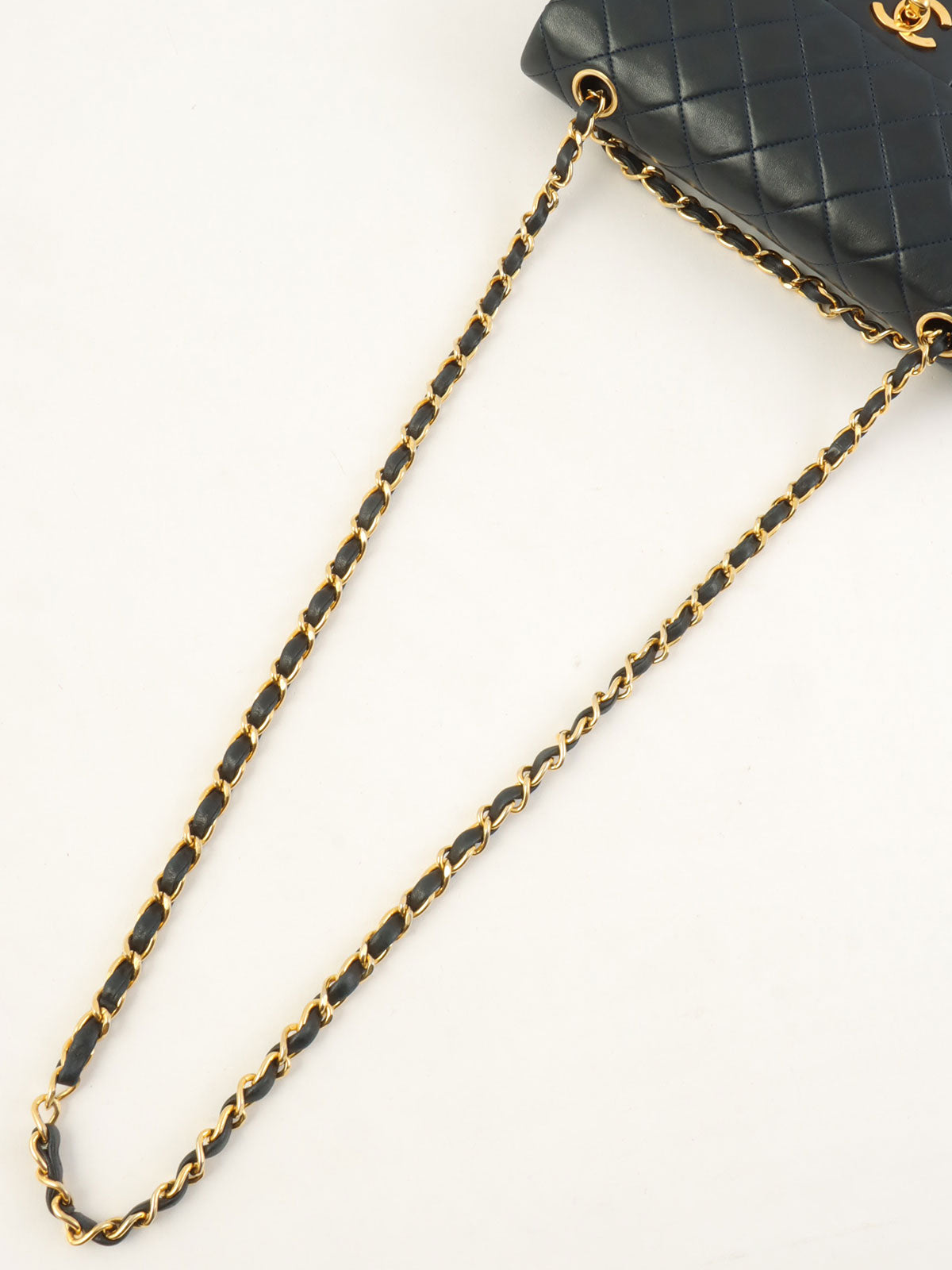 1990年頃製 クラシックフラップチェーンバッグ23cm ネイビー