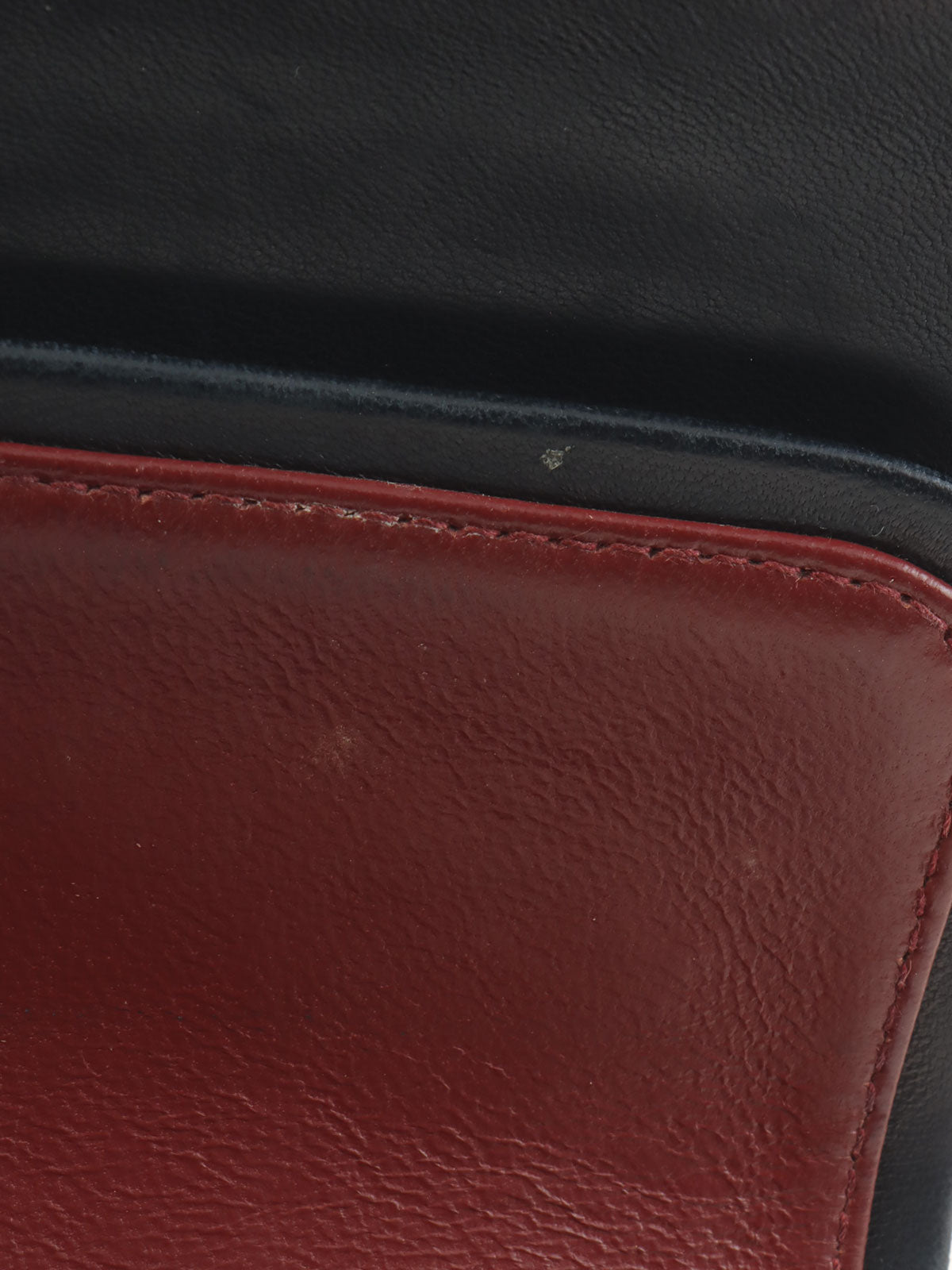 1990年頃製 クラシックフラップチェーンバッグ23cm ネイビー