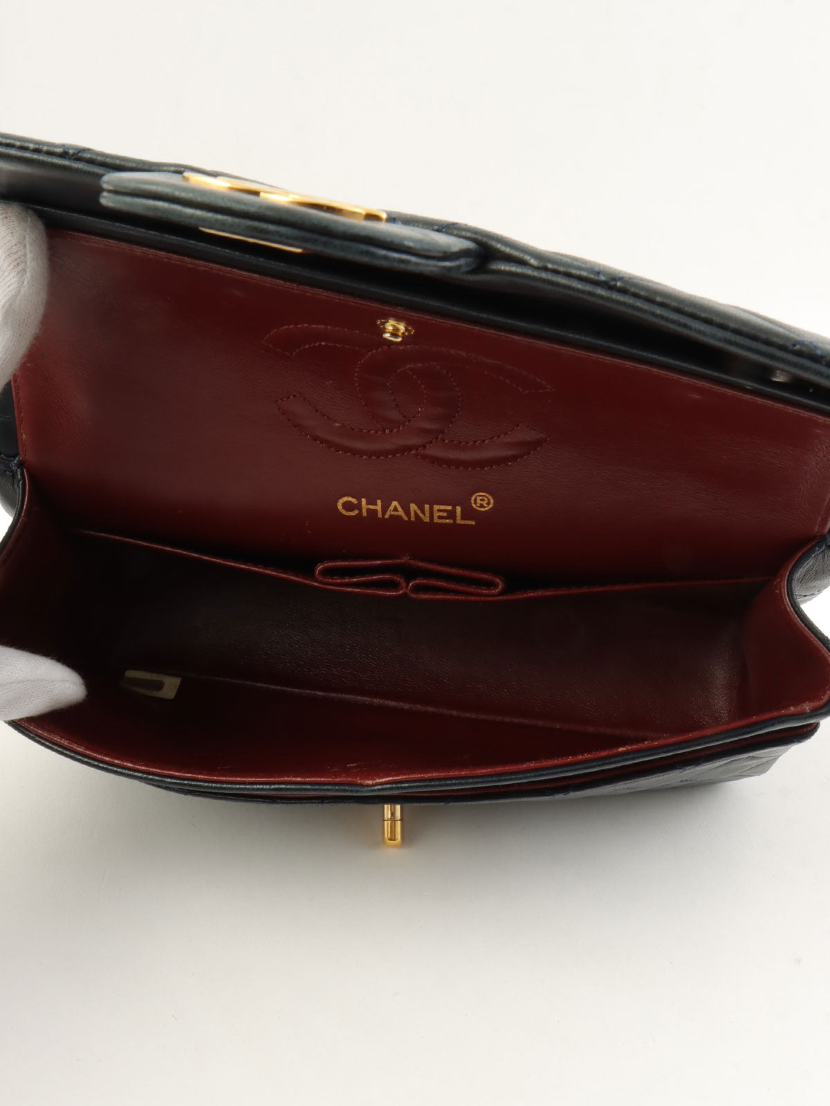 1990年頃製 クラシックフラップチェーンバッグ23cm ネイビー