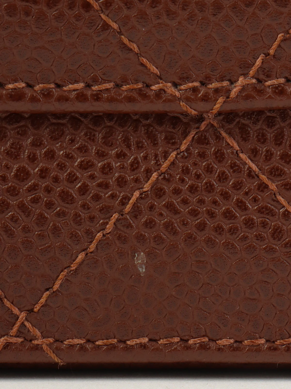 1998年鱼子酱皮CC旋扣链条单肩包，棕色