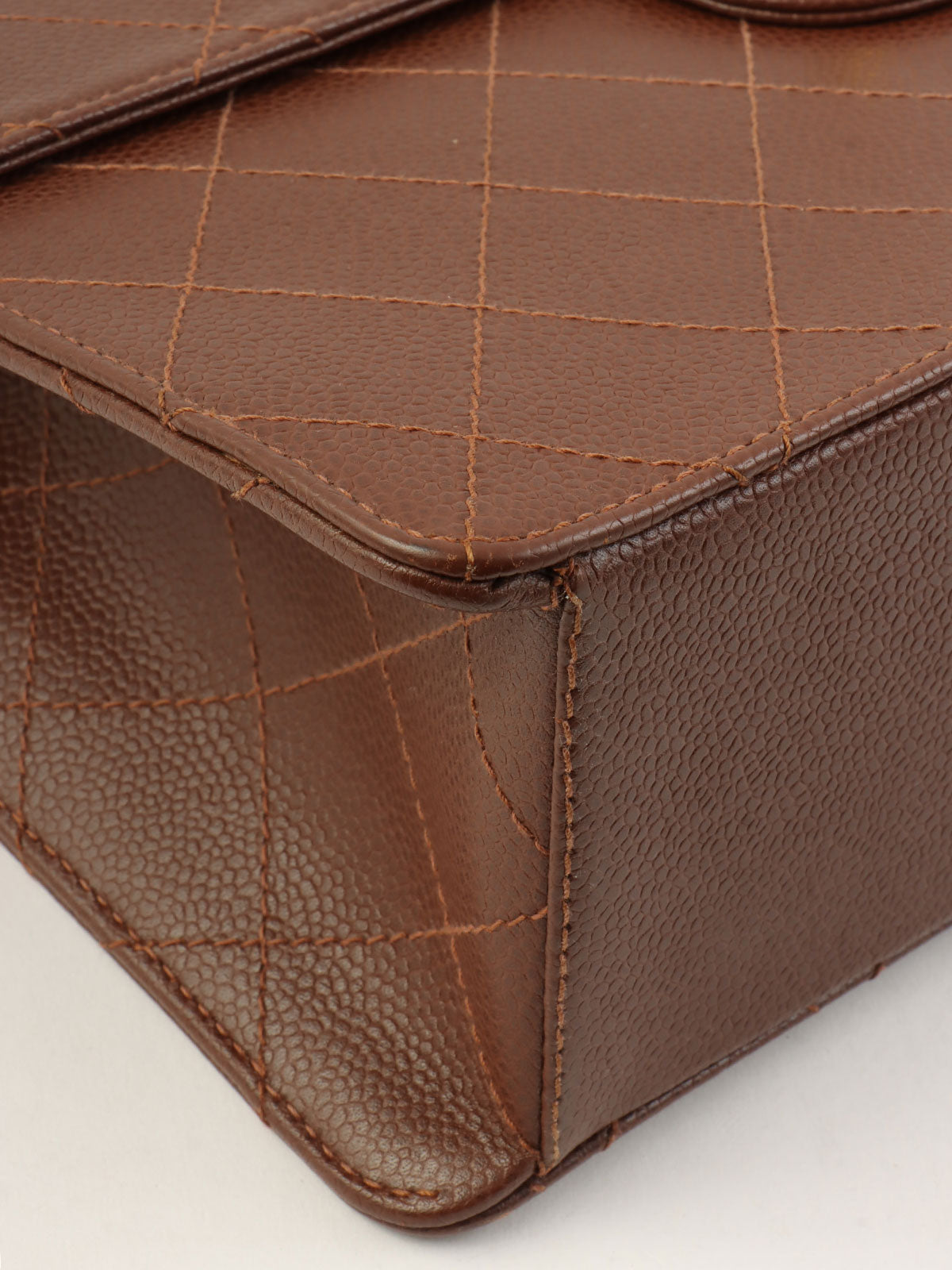 1998年鱼子酱皮CC旋扣链条单肩包，棕色