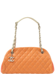 2013年頃製 キャビアスキンCCマークチャームチェーンショルダーバッグ オレンジ/ホワイト
