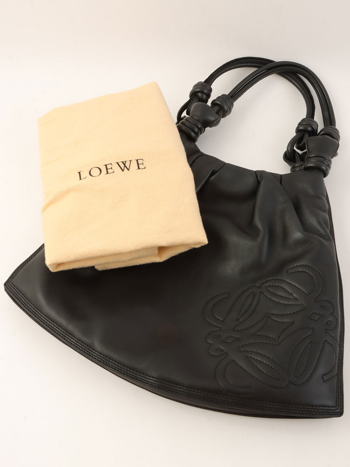 アナグラムステッチショルダーバッグ ブラック