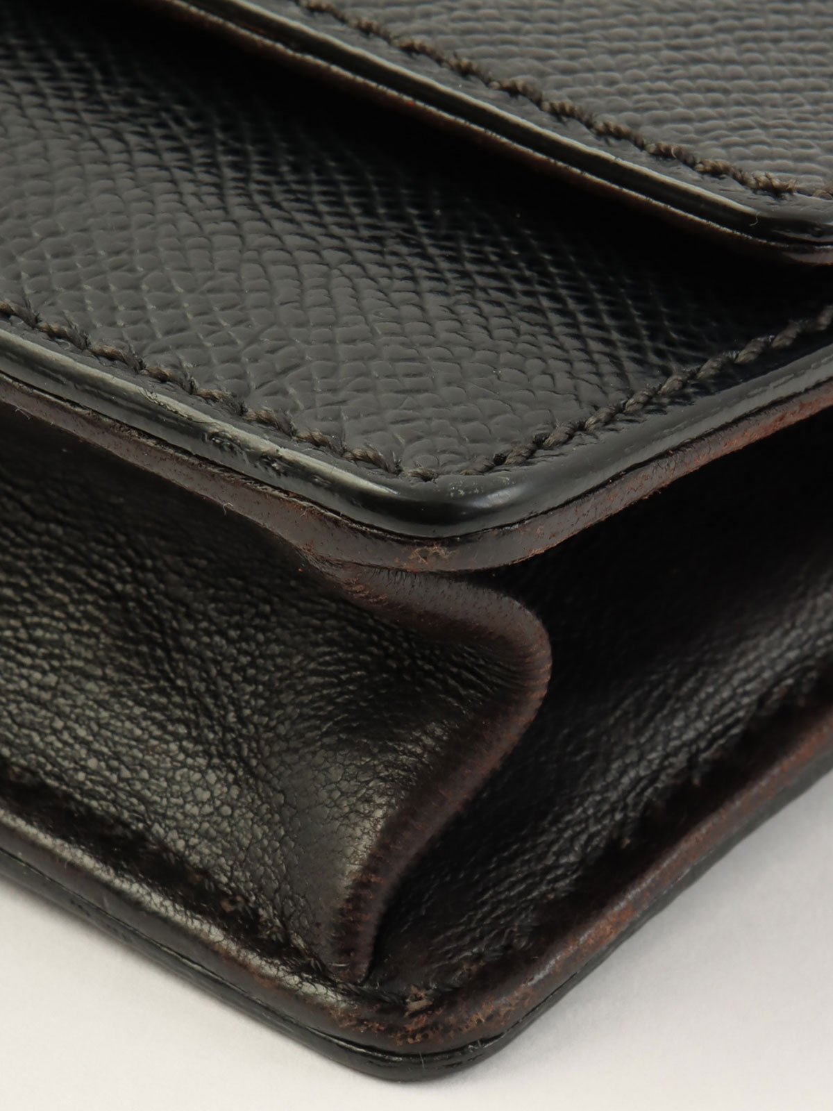 1998 Caviar Skin CC Mark Stitch Chain Wallet Black