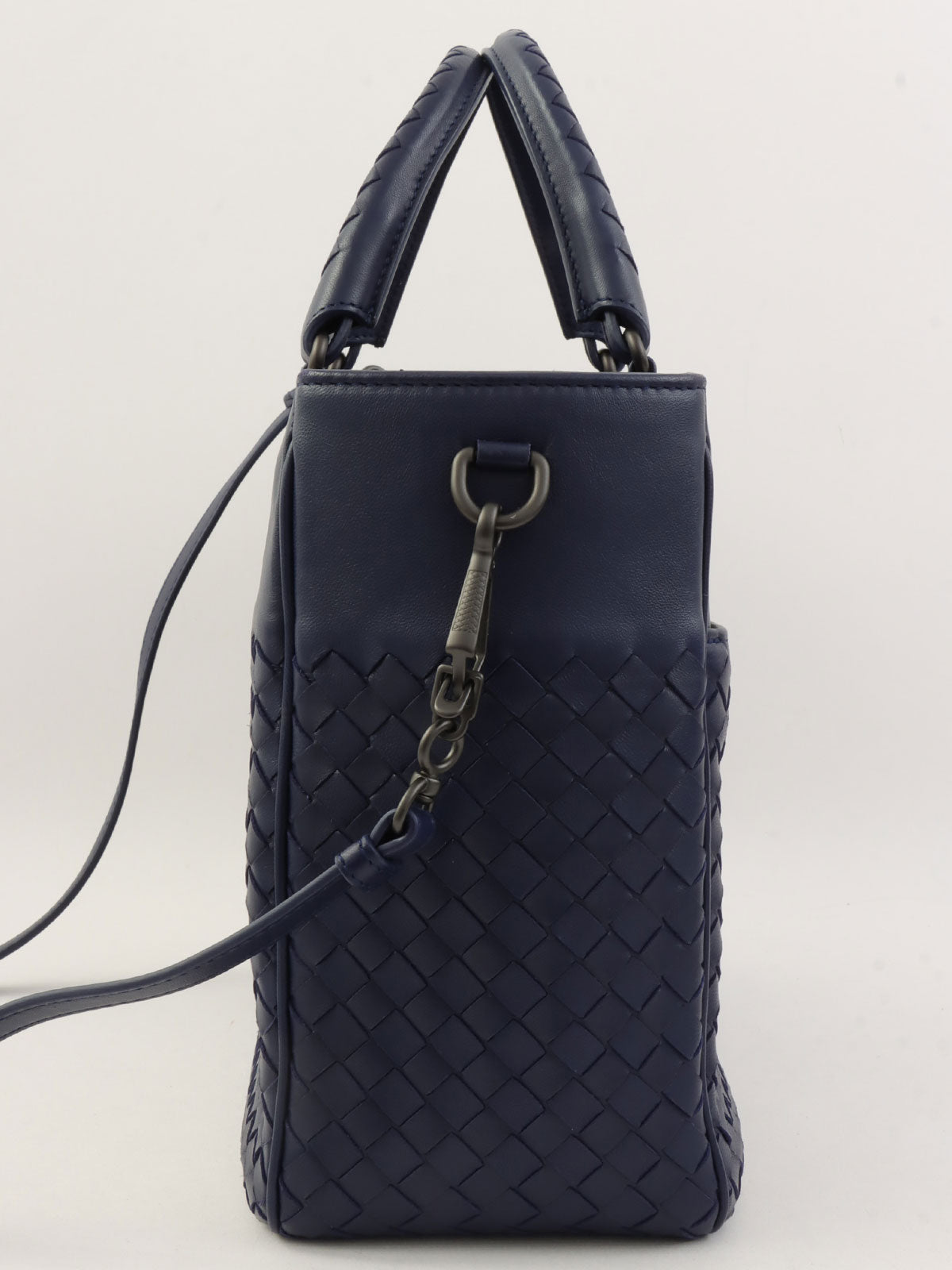 Intrecciato 2-way handbag, navy