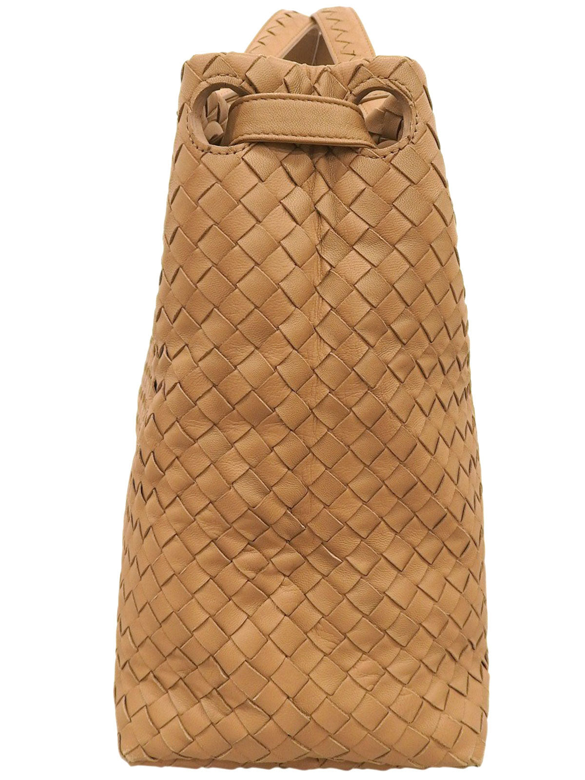 米色编织手提包