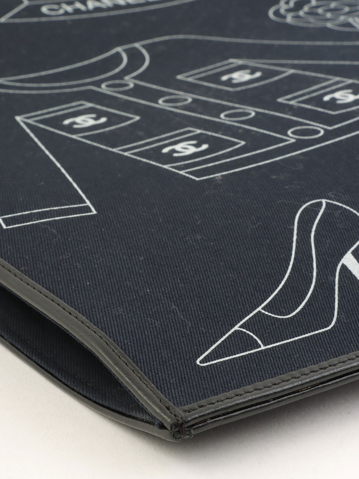 2001 Canvas Icon Pattern Chain Tote Bag, Navy