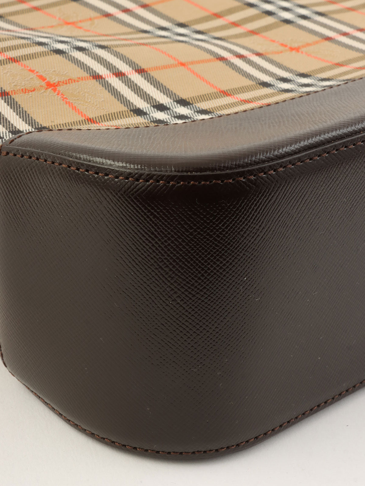 ノバチェックパターンロゴチャームワンショルダーバッグ ベージュ