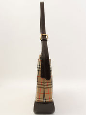 ノバチェックパターンロゴチャームワンショルダーバッグ ベージュ