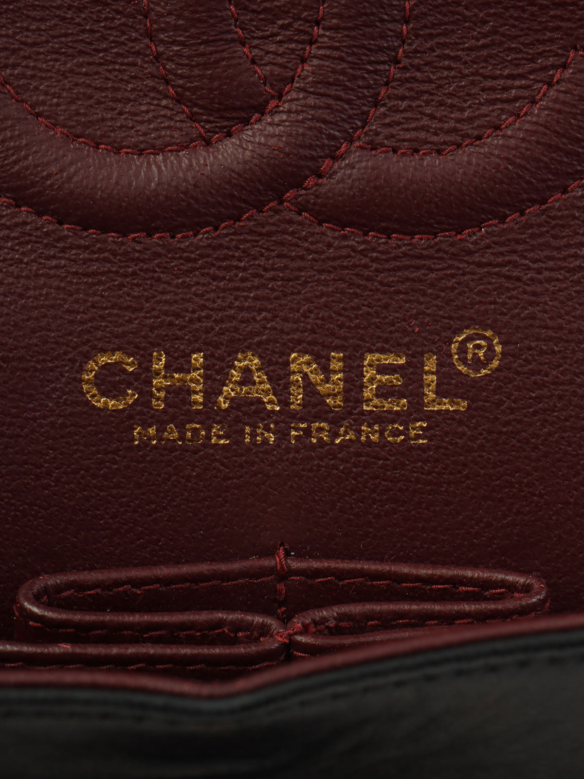 2000 Classic Flap Chain Bag 23cm Black