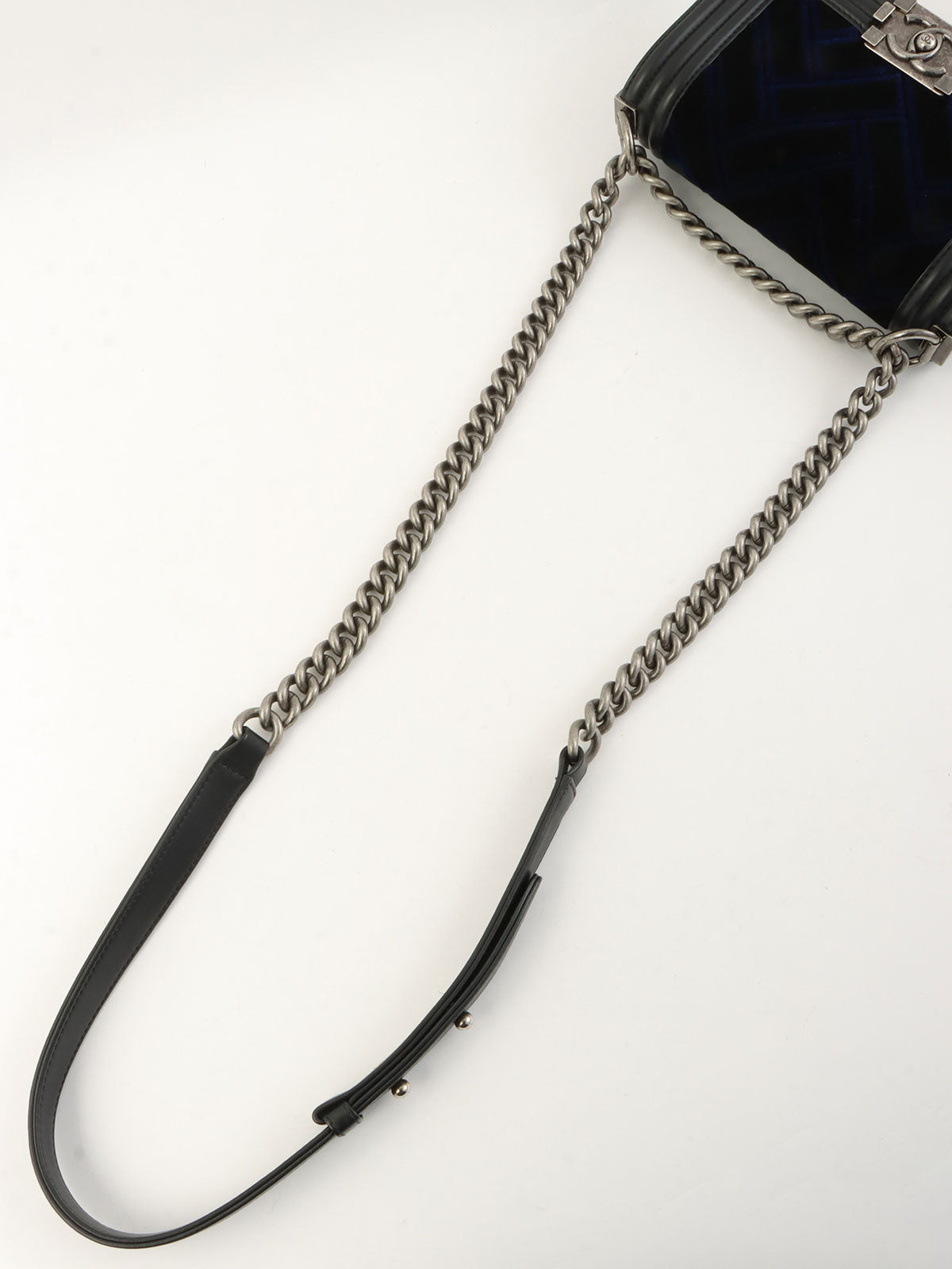 2016年頃製 ベルベットボーイシャネルチェーンショルダーバッグミニ ブラック/ネイビー