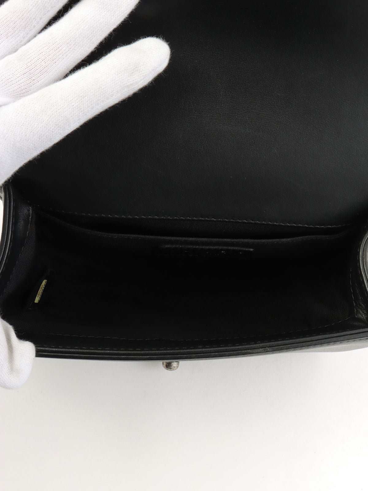 2016年頃製 ベルベットボーイシャネルチェーンショルダーバッグミニ ブラック/ネイビー