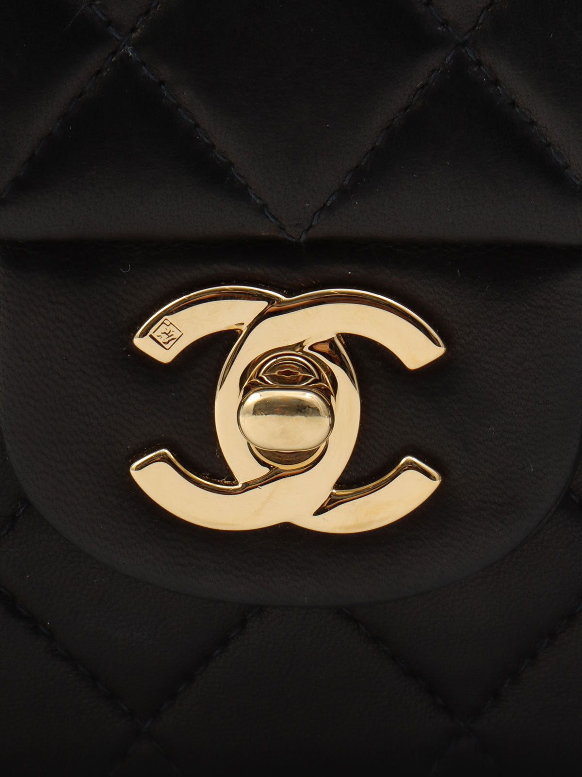 2003年頃製 クラシックフラップチェーンバッグ25cm ブラック
