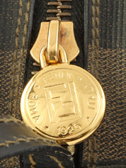 Pecan Round Shoulder Bag Black