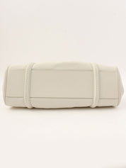 我的 Dior Frame 白色手提包