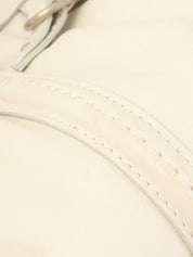 我的 Dior Frame 白色手提包