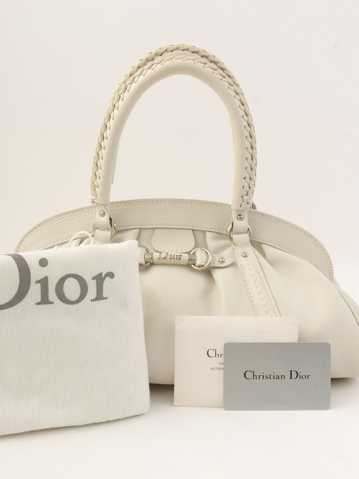 我的 Dior Frame 白色手提包