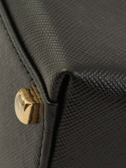 Saffiano Gancini 餐盘两用袋，黑色