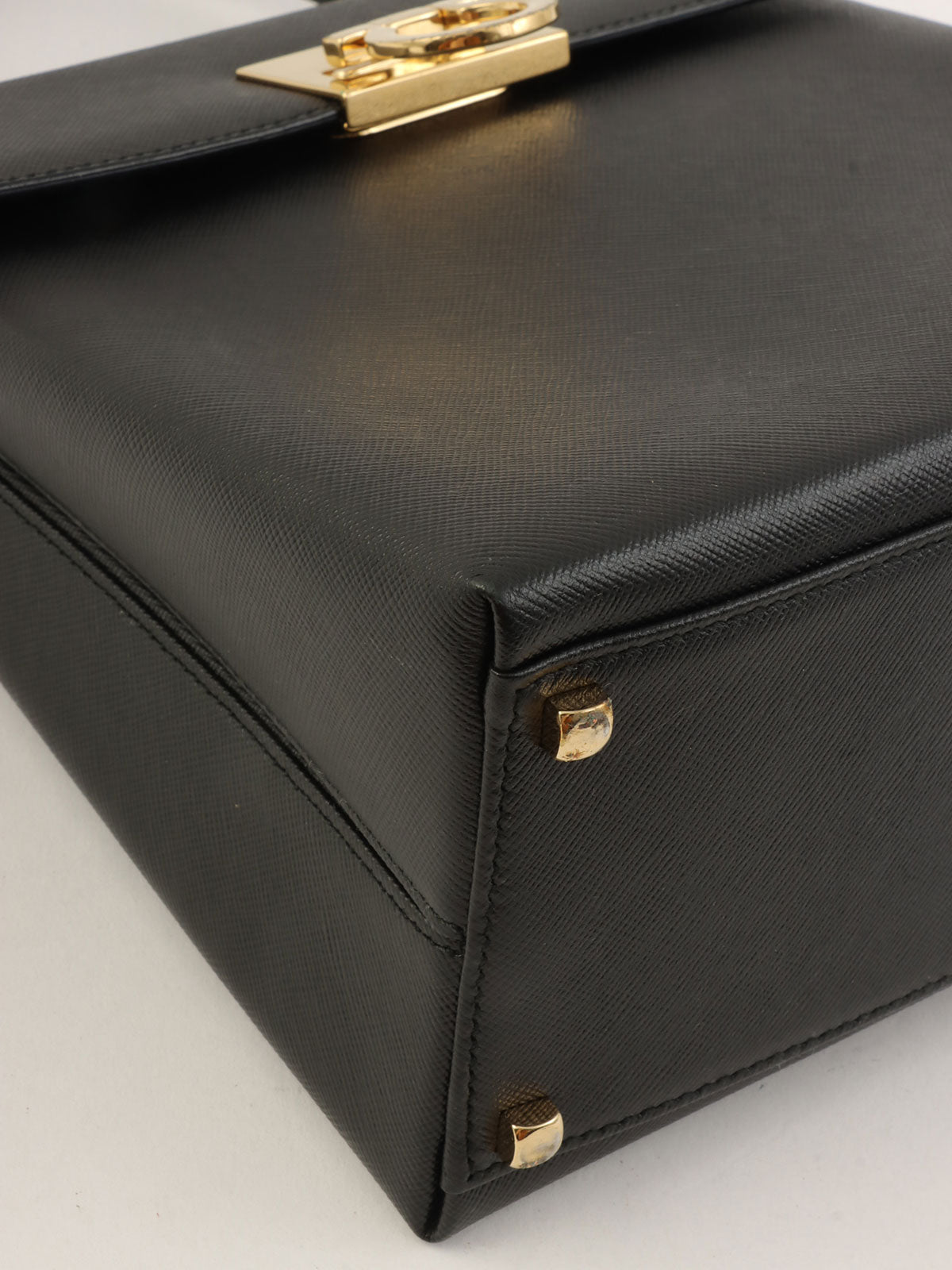 Saffiano Gancini 餐盘两用袋，黑色