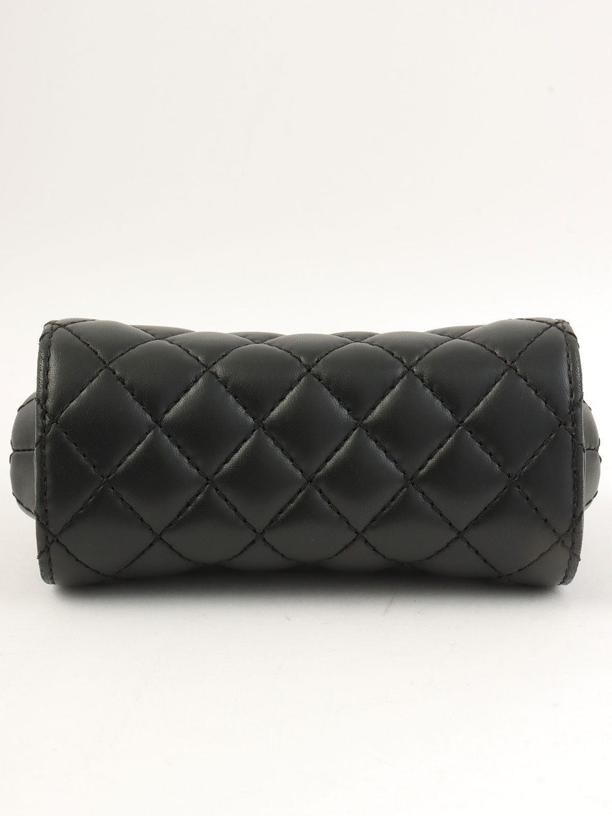 2015 Circa Black Clasp Chain Shoulder Bag