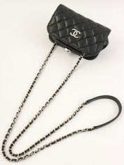 2015 Circa Black Clasp Chain Shoulder Bag