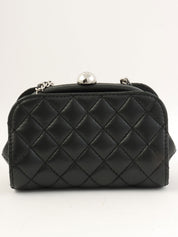 2015 Circa Black Clasp Chain Shoulder Bag