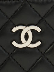 2015 Circa Black Clasp Chain Shoulder Bag