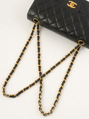 2000 Classic Flap Chain Bag 23cm Black