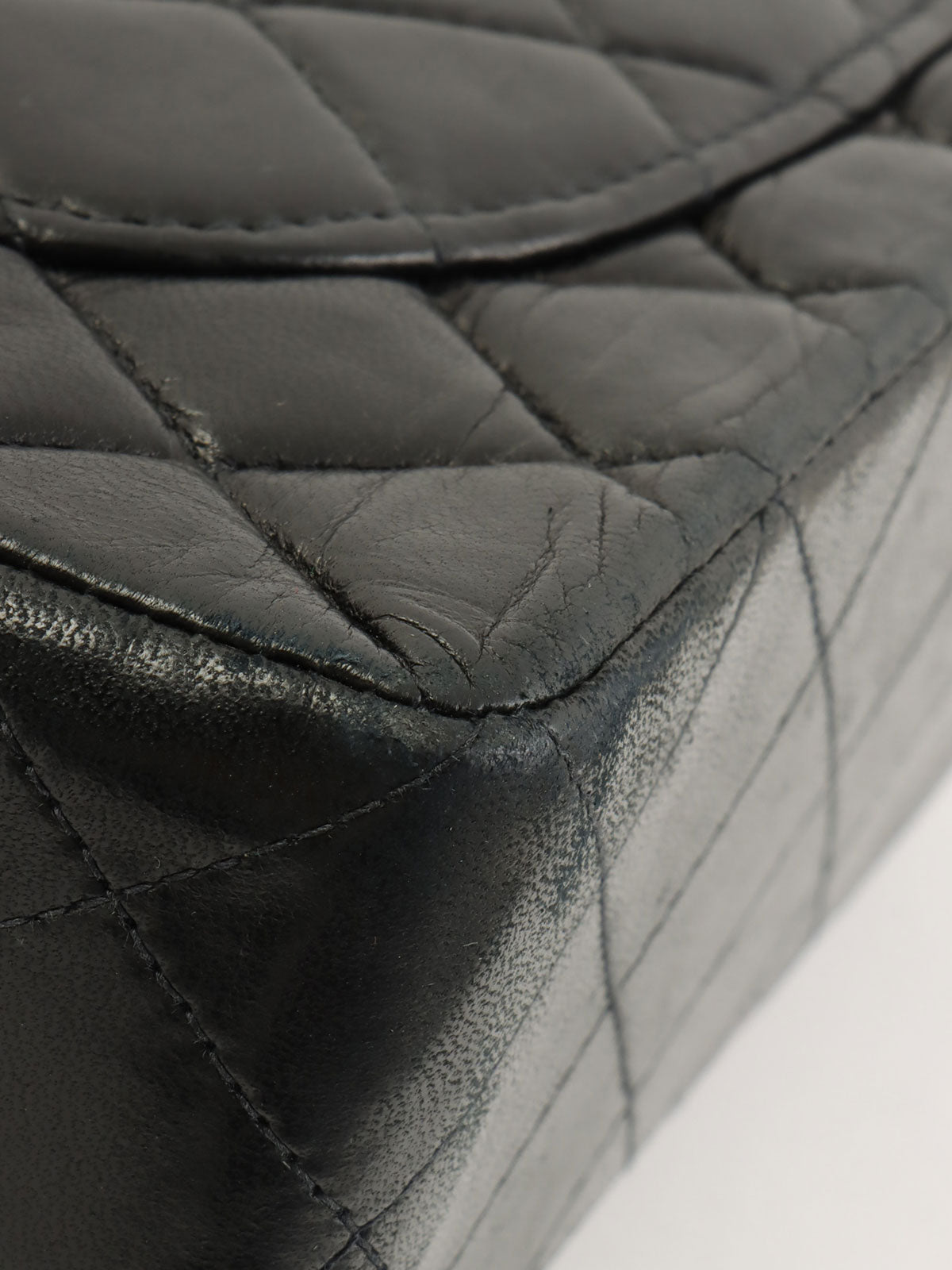 2000 Classic Flap Chain Bag 23cm Black