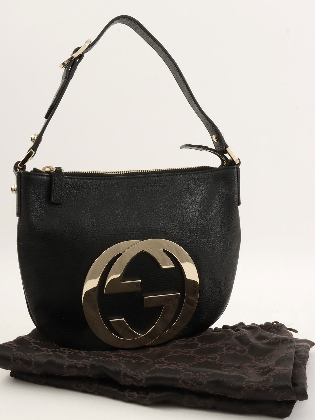 黑色互扣手提包