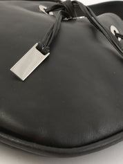 ロゴプレート巾着ショルダーバッグ ブラック