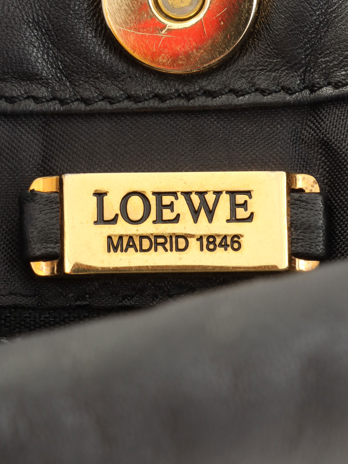 Anagram抽绳单肩包 黑色