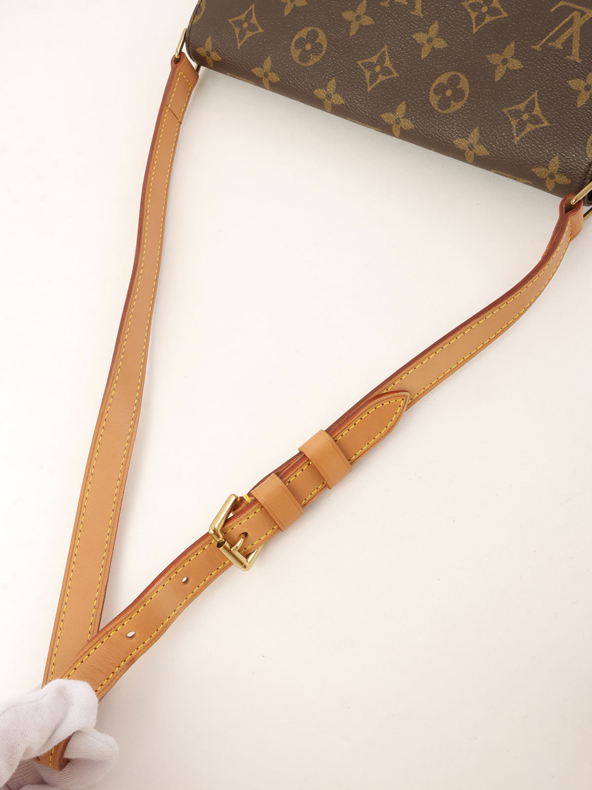 2001年帆布Monogram Musette Tango短棕色