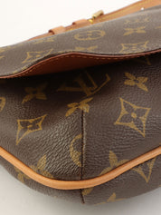 2001 Canvas Monogram Musette Tango Short Brown