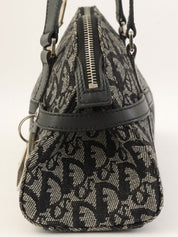 Trotter 图案 Logo 铭牌单肩包 黑色/米色