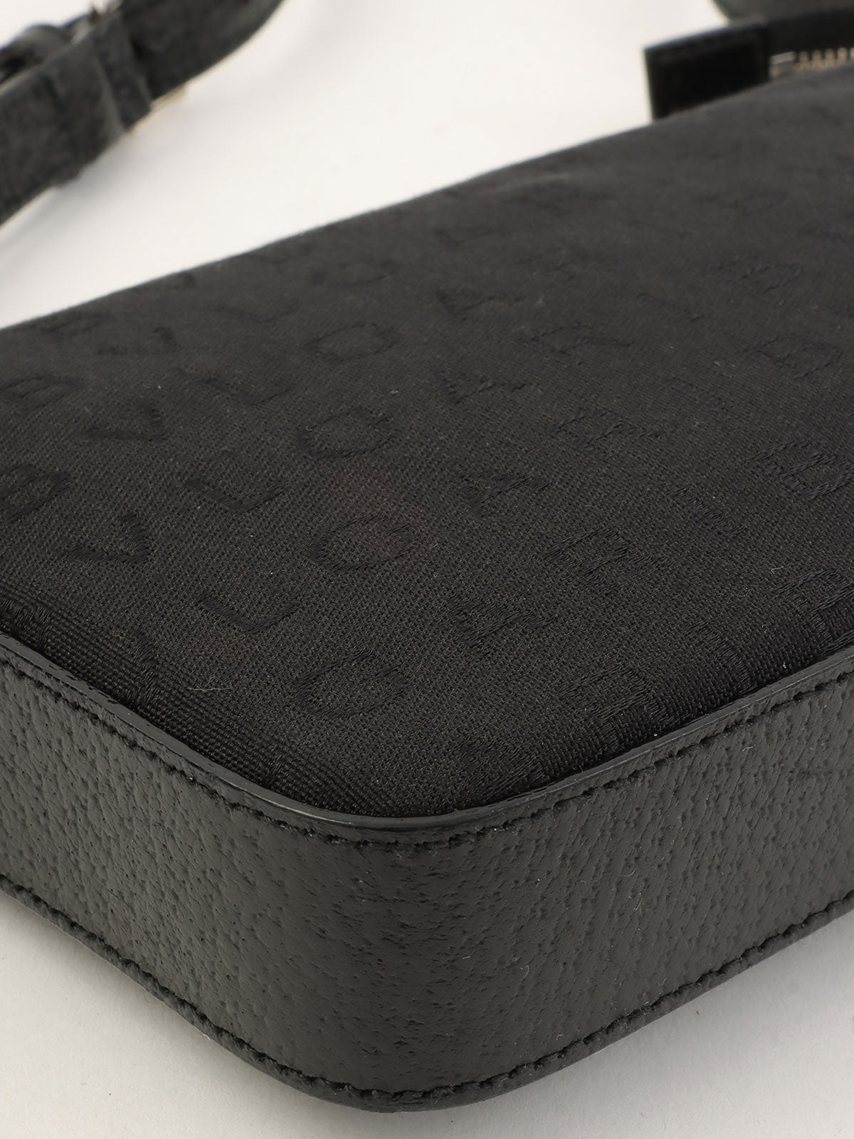 Logomania 黑色单肩包