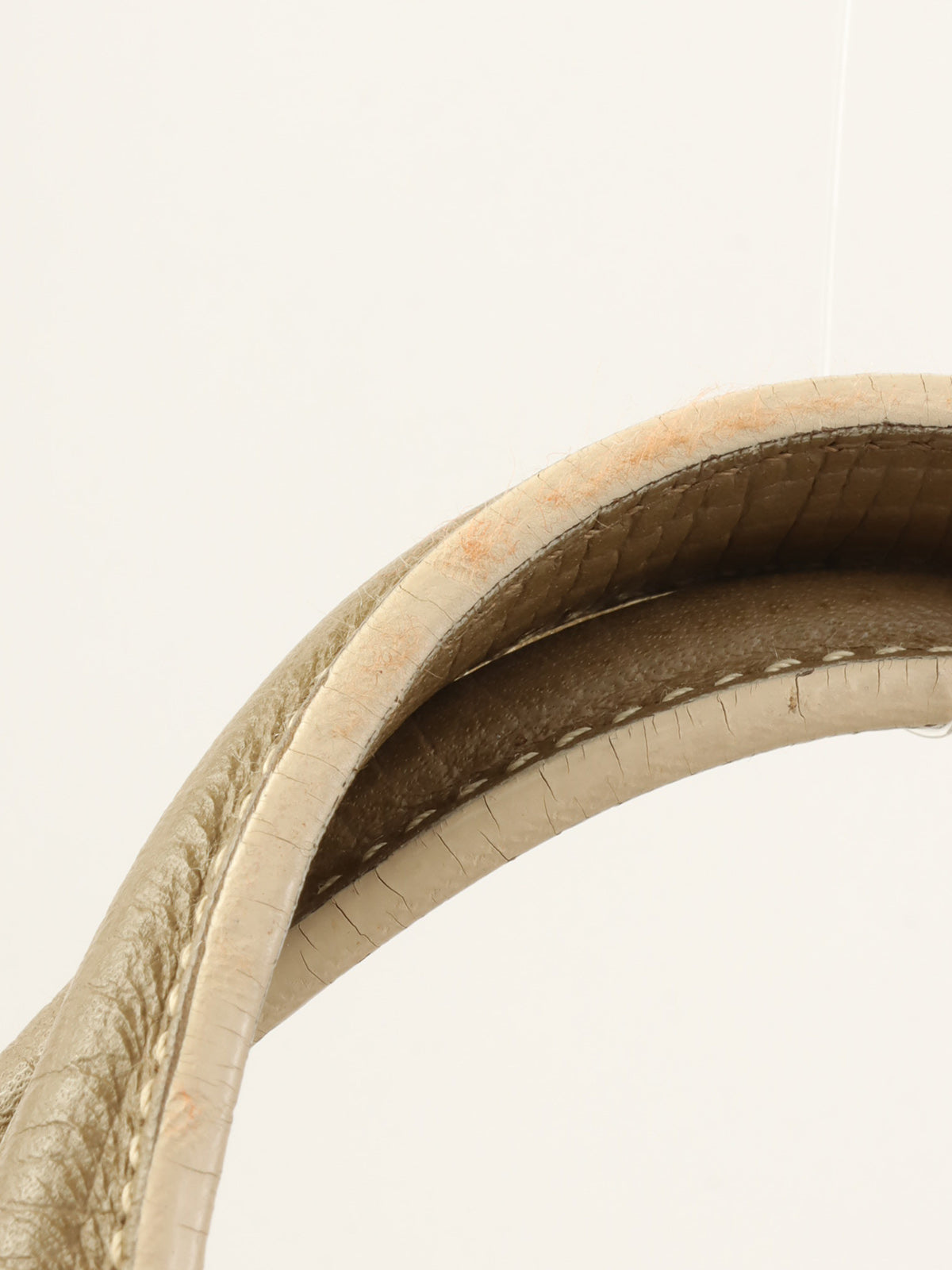 ロゴエンボスハンドバッグ カーキ