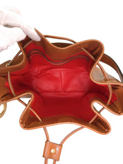 ロゴチャーム巾着ショルダーバッグ ブラウン