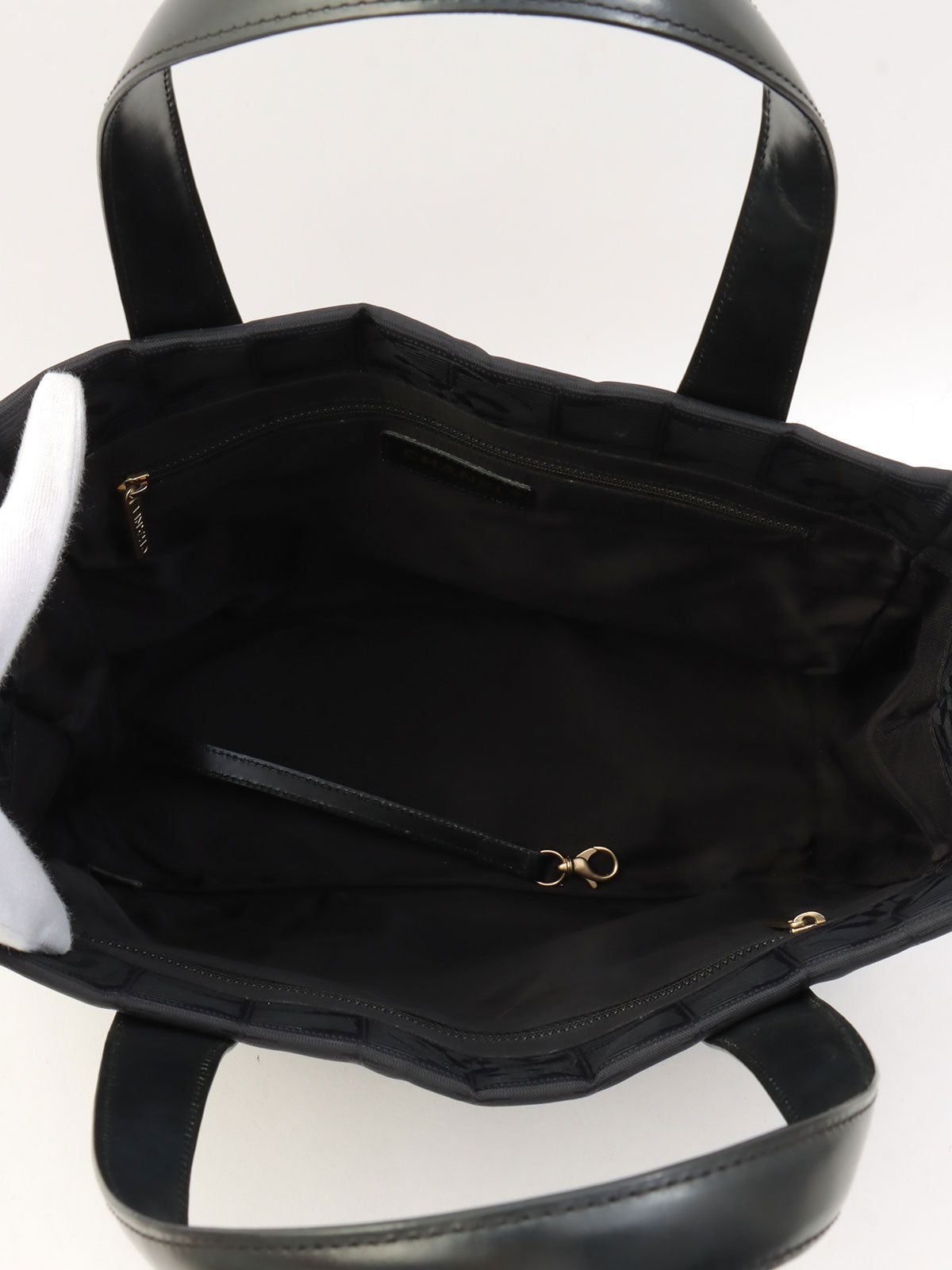 Circa 2003 New Travel Line Tote Bag, Black