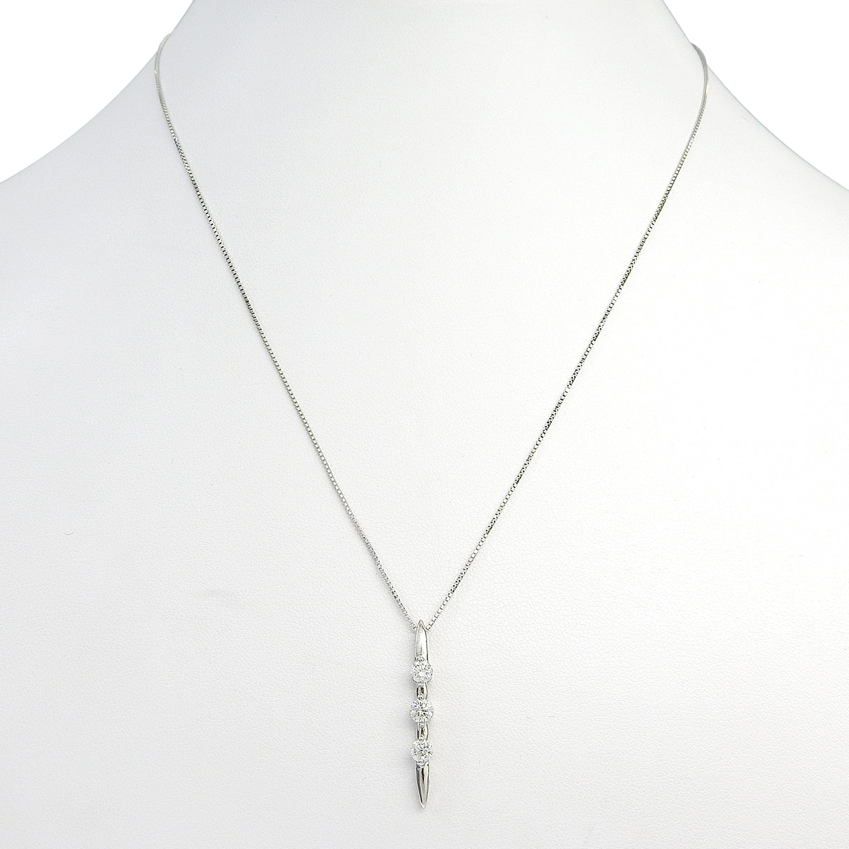 18K3PD Diamond Necklace Silver