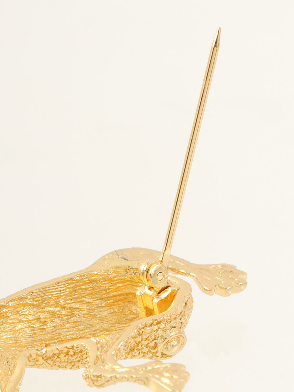 青蛙图案金胸针