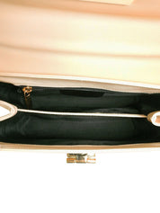 带Logo铭牌的双肩包 米色