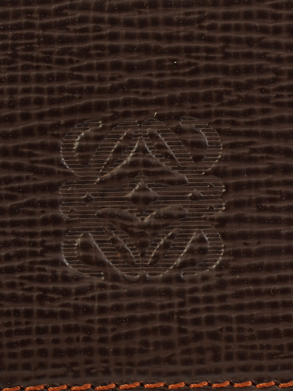 棕色Anagram压纹手拿包