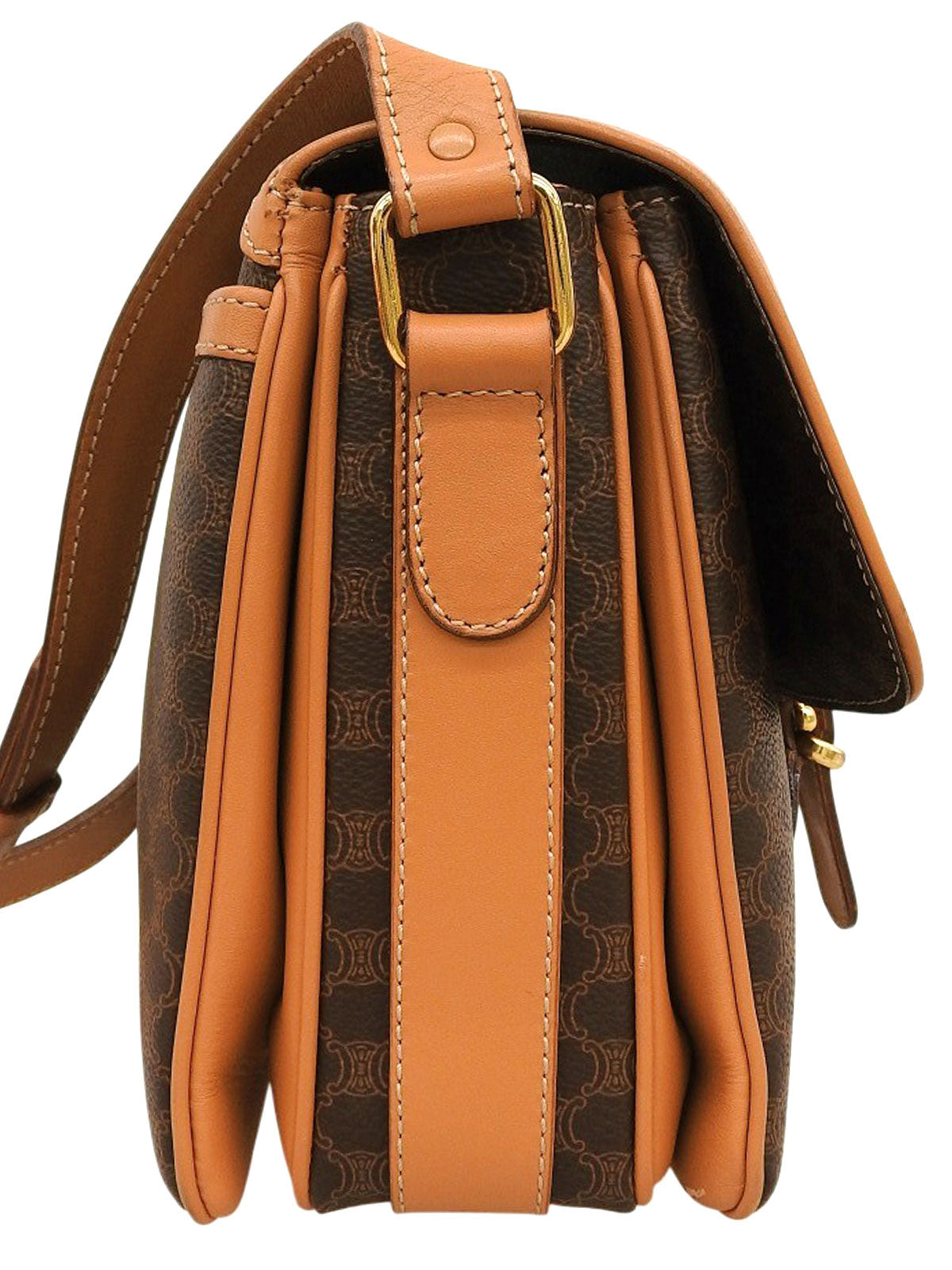 マカダムパターンロゴエンボスショルダーバッグ ブラウン